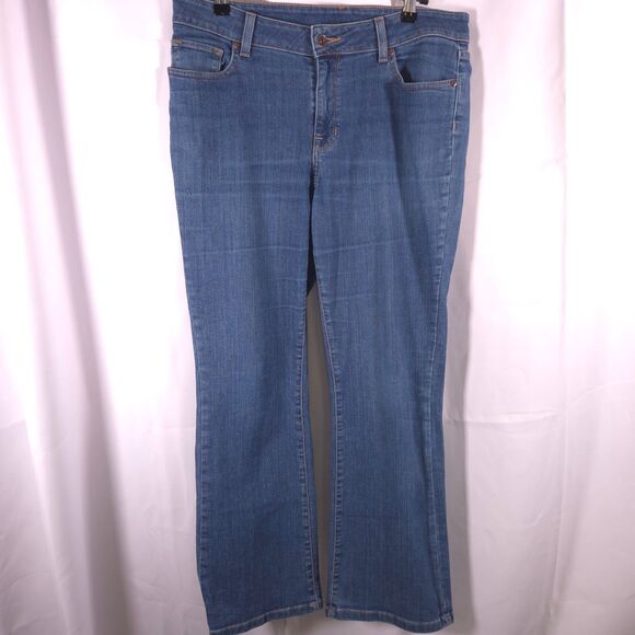 LL Bean Womens 12 34x29 Blue Favorite Fit Bootcut Denim Jeans 289149 - Picture 1 of 8